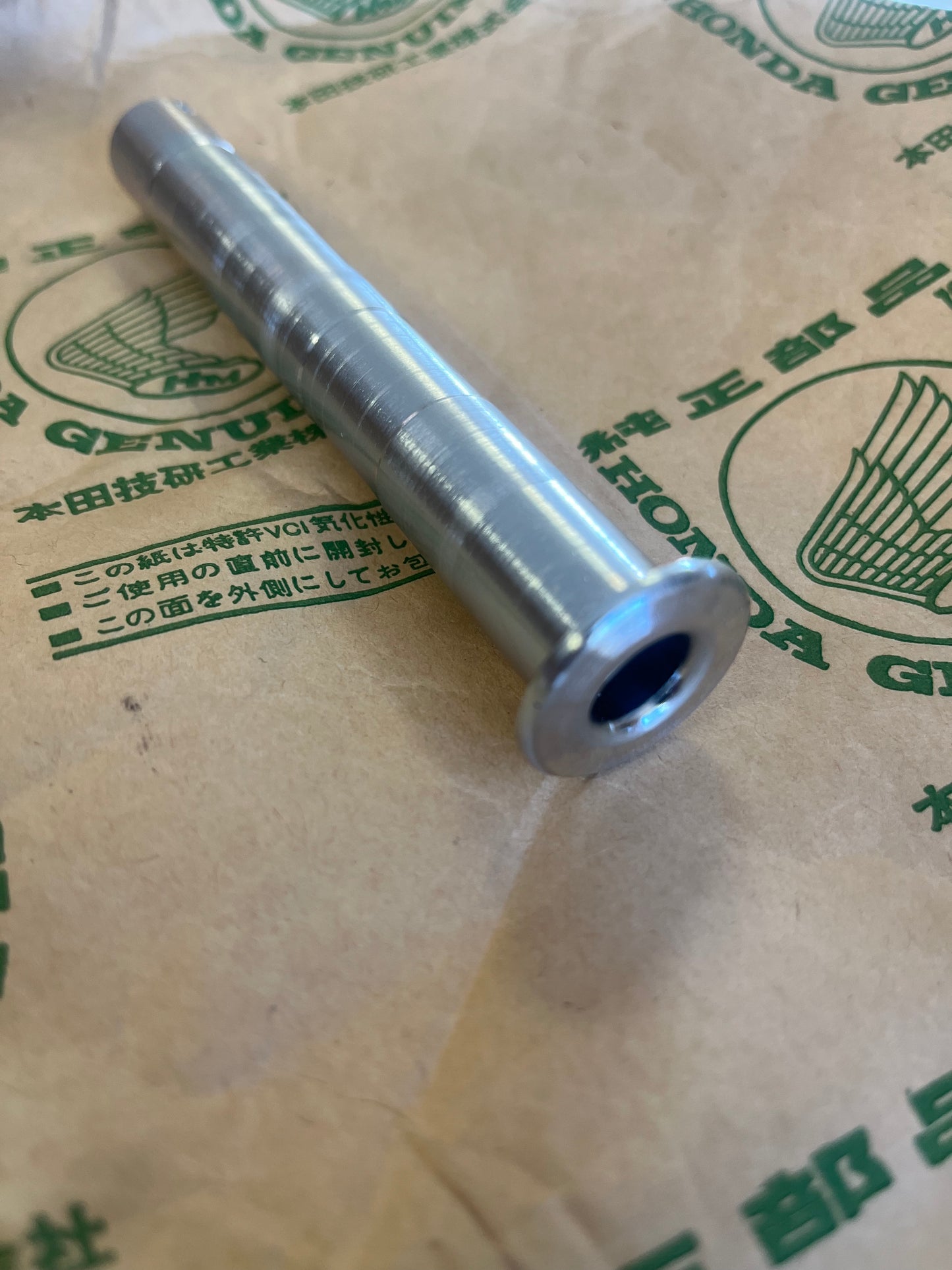 XR75 brake pivot pin