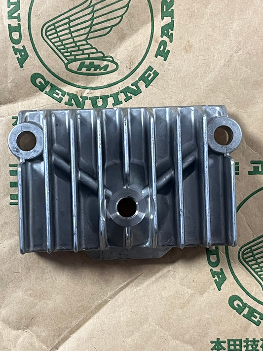 Right Cylinder Head Cover